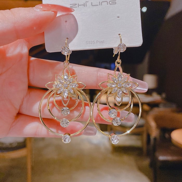 (👍Kúp 1 získaj 1 zadarmo👍)Geometrické viacvrstvové kruhové kvetinové náušnice