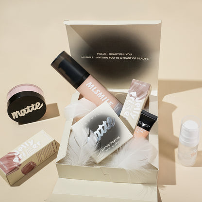 Matný púder na kontrolu mastnoty a hydratáciu. Korekčný podkladový make-up.