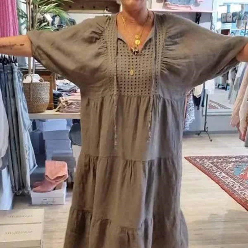 Rochie stratificată cu decolteu în V de culoare solidă