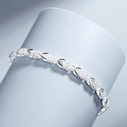 【🔥Kúp 1 a získaj 1 zadarmo🔥】Elegancka bransoletka z błyszczącą koniczyną