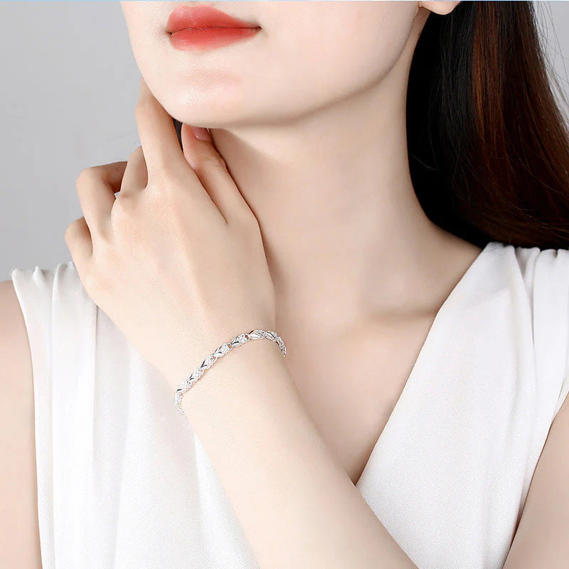 【🔥Kúp 1 a získaj 1 zadarmo🔥】Elegancka bransoletka z błyszczącą koniczyną