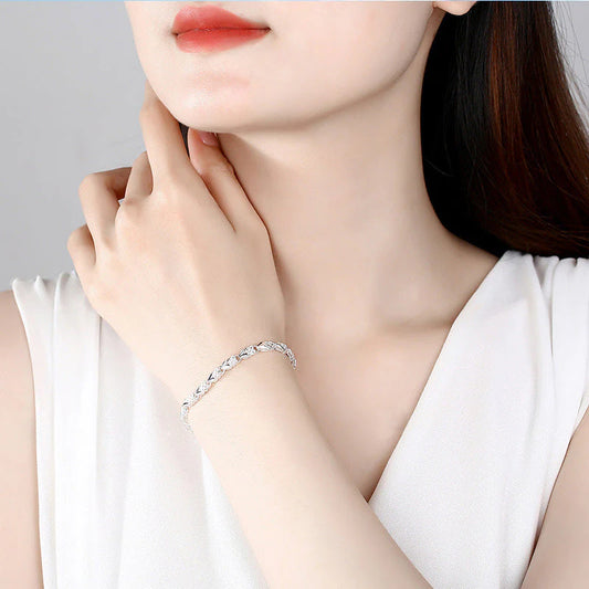 【🔥Kúp 1 a získaj 1 zadarmo🔥】Elegancka bransoletka z błyszczącą koniczyną