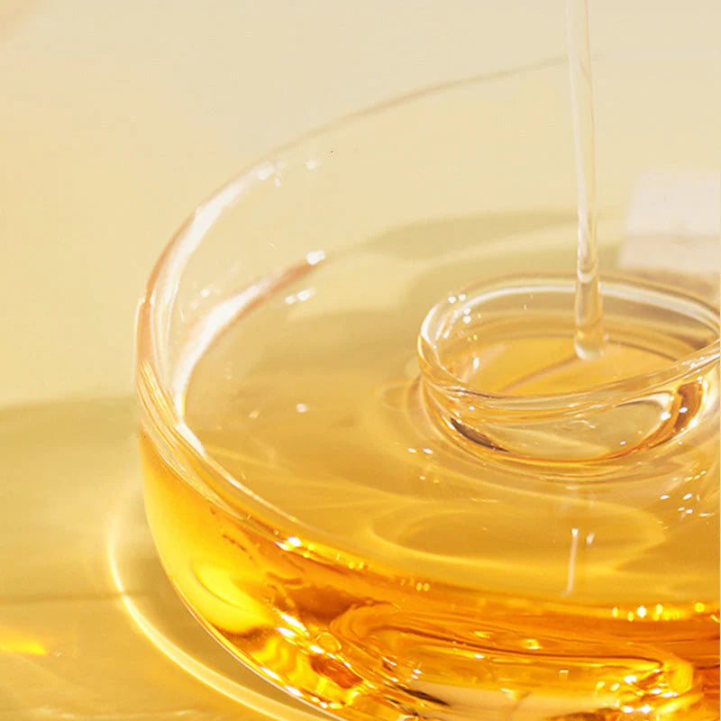 Hydratačný a posilňujúci olej pre hodvábne vlasy