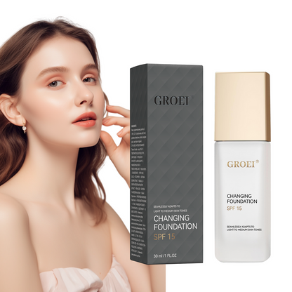 Tekutý make-up meniaci farbu