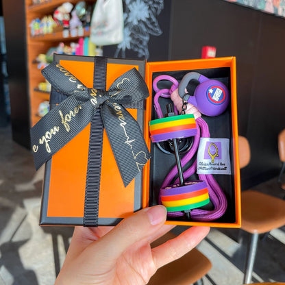 Kreatívna kľúčenka v tvare mini činky – farebný silikónový a kovový dizajn | Perfektný darček pre milovníkov fitness!