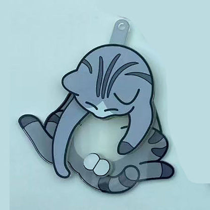 Hranie sa s vajíčkami a kľúčenkou pre mačiatka