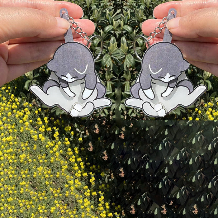 Hranie sa s vajíčkami a kľúčenkou pre mačiatka