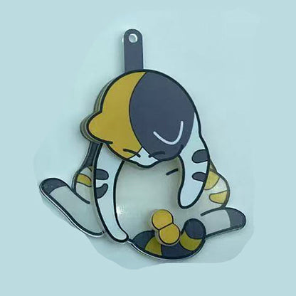 Hranie sa s vajíčkami a kľúčenkou pre mačiatka