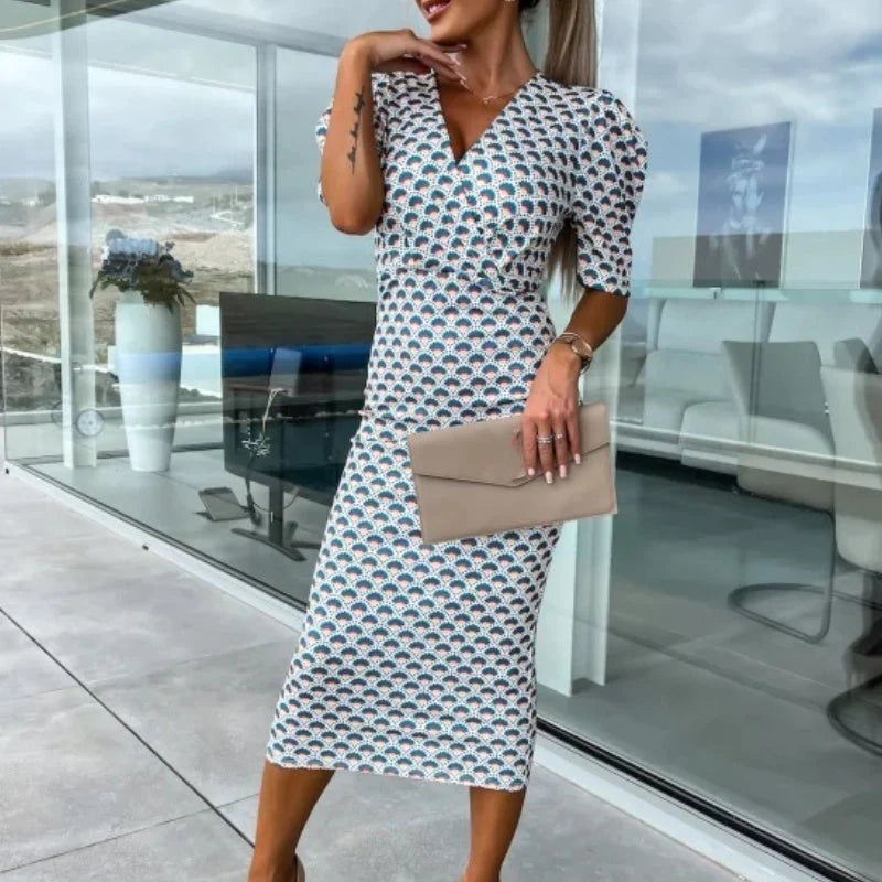 Dámske šaty s krátkym rukávom a výstrihom do V