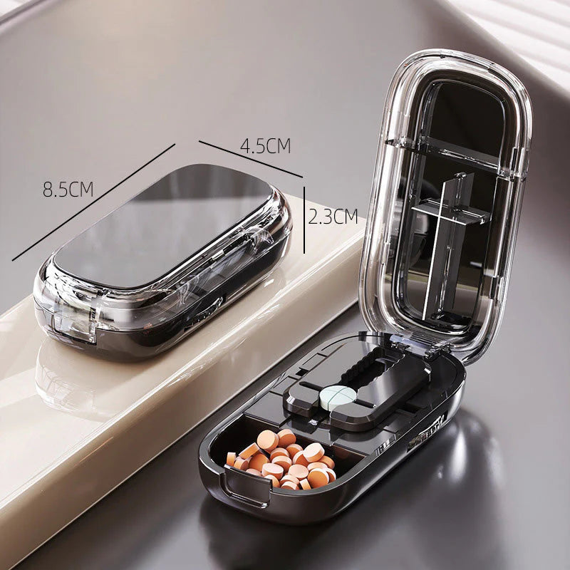 Prenosná krabička na lieky s rezačkou