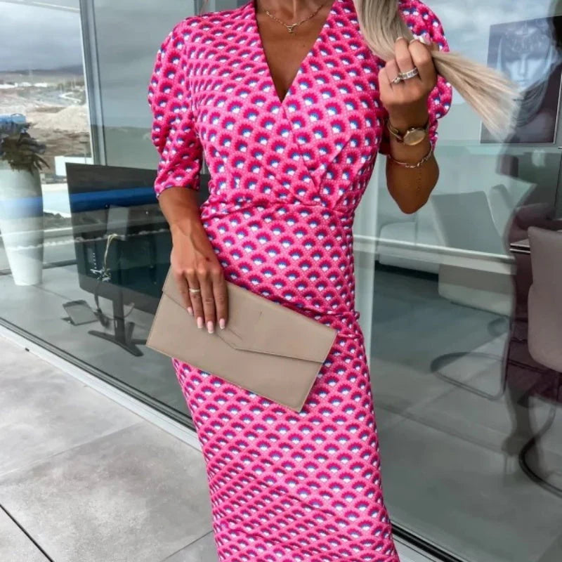 Dámske šaty s krátkym rukávom a výstrihom do V