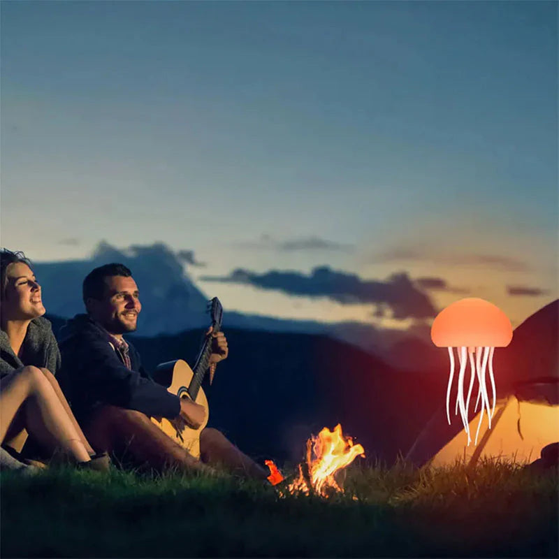 Zvukovo ovládaná gradientná lampa v tvare medúzy s tancujúcimi chápadlami