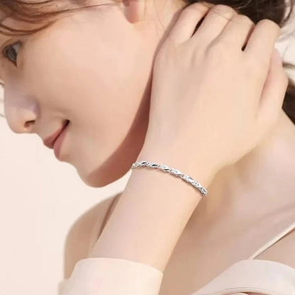 【🔥Kúp 1 a získaj 1 zadarmo🔥】Elegancka bransoletka z błyszczącą koniczyną